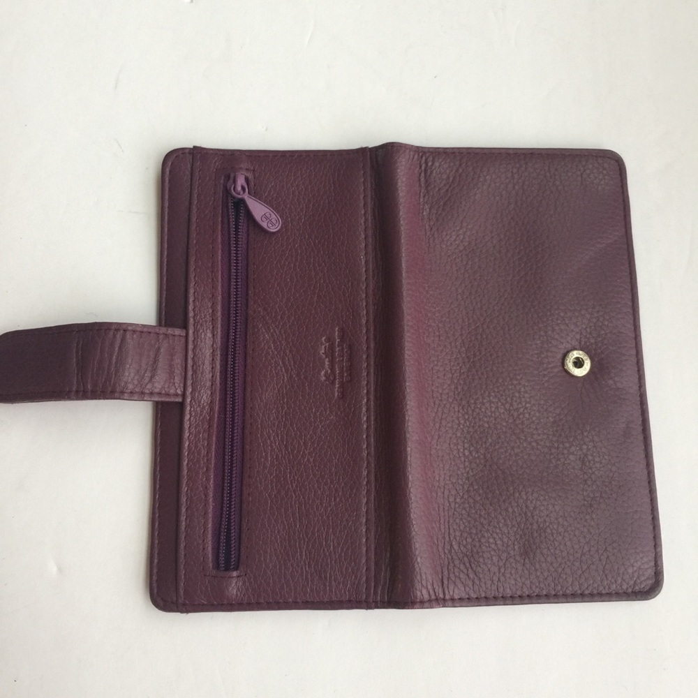 Buxton Genuine Leather Wine / Grape color Wallet